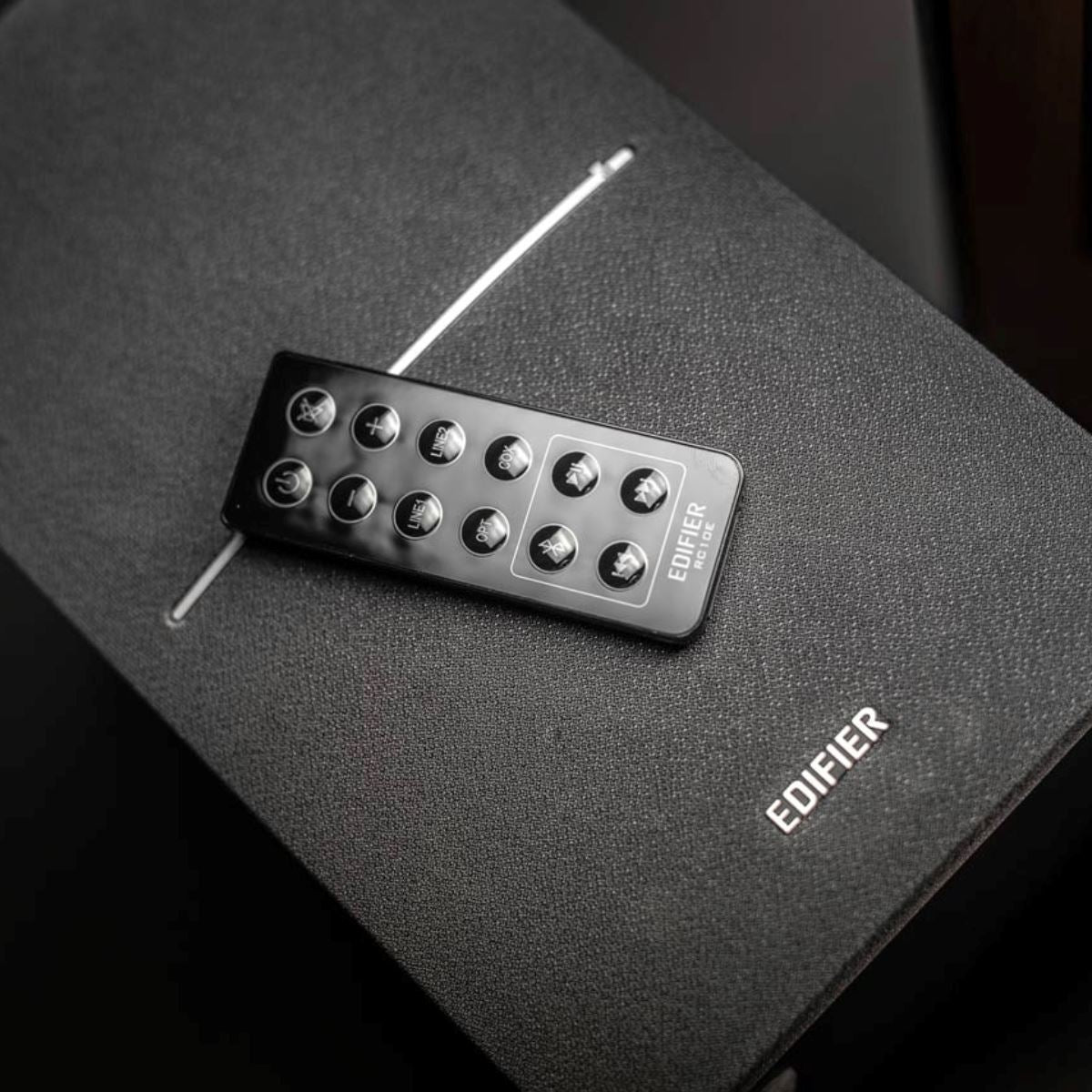 Audio-Technica LP70XBT Bluetooth Turntable + Edifier R1280DB Active Bookshelf Speakers - K&B Audio