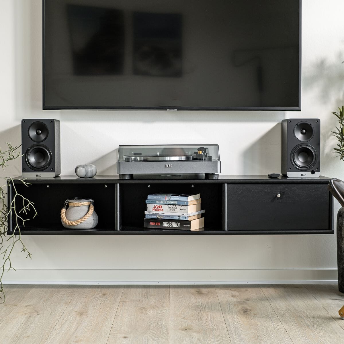 Elac Debut ConneX DCB41 4.5" Active Bookshelf Speakers (Pair) - K&B Audio