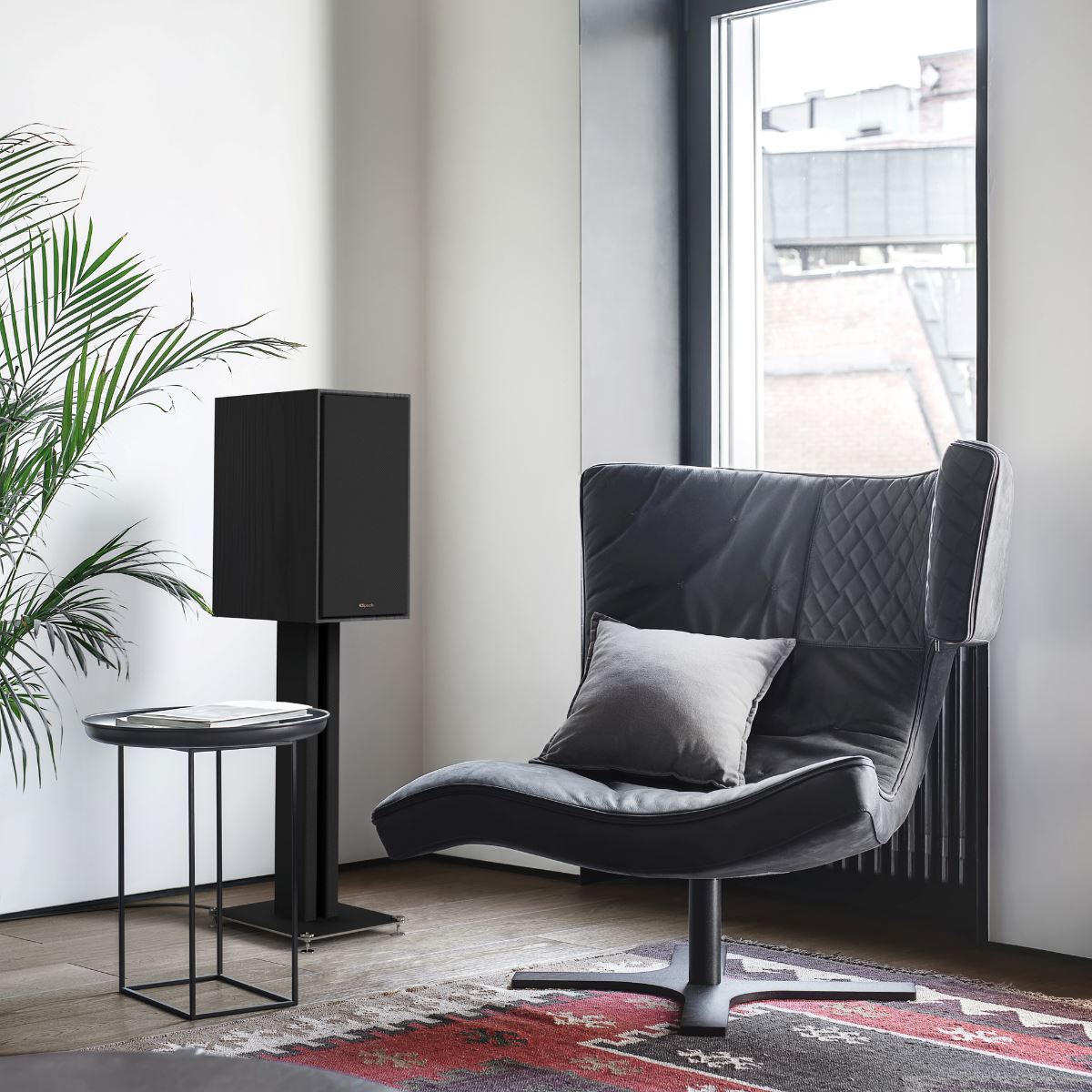 WiiM AMP Ultra Wi-Fi Amplifier + Klipsch R-60M 6.5" Bookshelf Speakers - K&B Audio