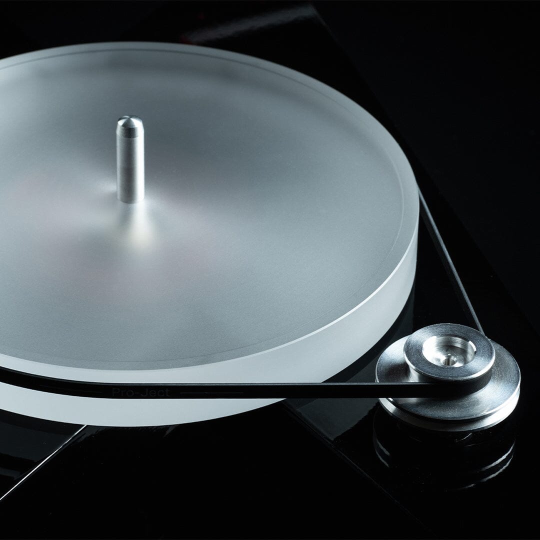 Pro-Ject AC/DC Turntable - K&B Audio