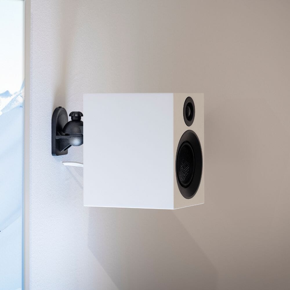 WiiM AMP + Pro-Ject Speaker Box 3E Carbon 3" Bookshelf Speakers - K&B Audio