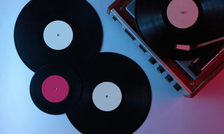 Do All Vinyl Records Fit All Record Players?