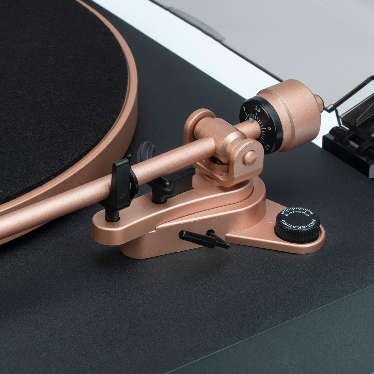 Pure Classic Active Speakers with Bluetooth & DAB Radio + Mitchell Acoustics TT1 Bluetooth Turntable - K&B Audio