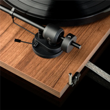 WiiM AMP Wi-Fi Amplifier + Pro-Ject E1-Phono + JAMO S7-15B Bookshelf Speakers - K&B Audio