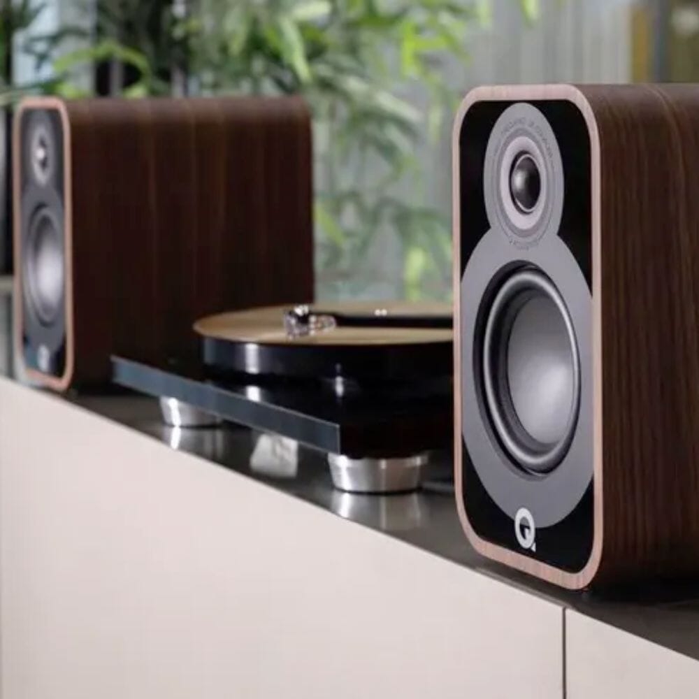 WiiM AMP + Q Acoustics 5010 4.5" Bookshelf Speakers - K&B Audio