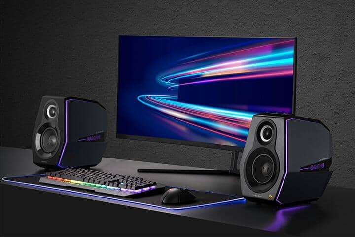 Lighting audio store speakers
