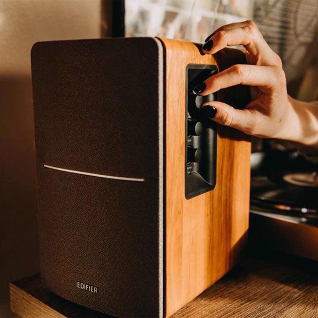 Teac TN-180BT Bluetooth Turntable + Edifier R1280DB Active Bluetooth Speakers - K&B Audio