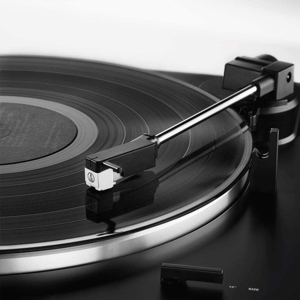 Audio-Technica LP60X Turntable + Edifier R1700BT Active Bluetooth Speakers - K&B Audio